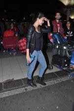 Jacqueline Fernandez snapped at the airport in Mumbai on 5th Jan 2014
